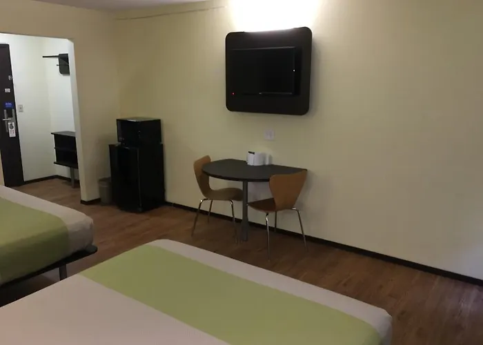 Motel 6-Troy, Il