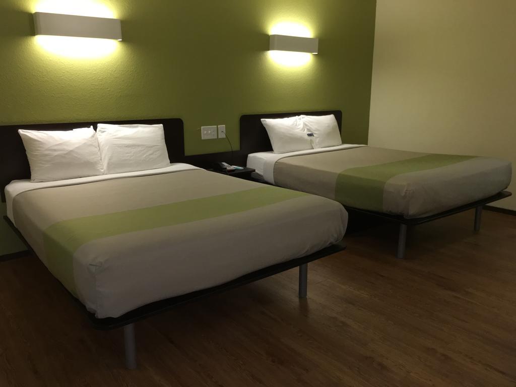 Hotel 6-troy, Il Troy