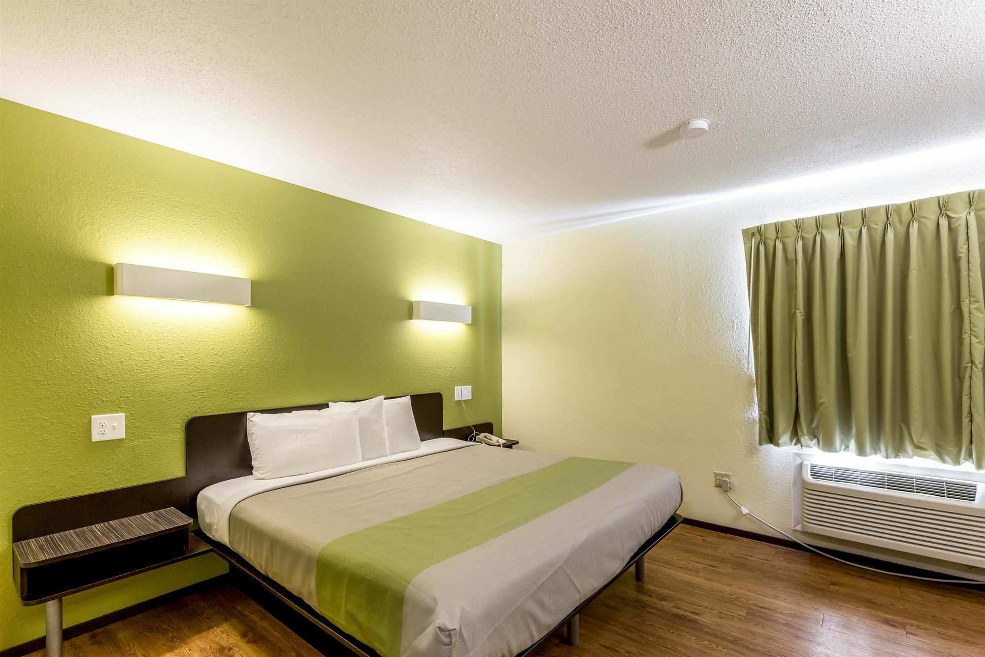 Hotel 6-troy, Il Troy