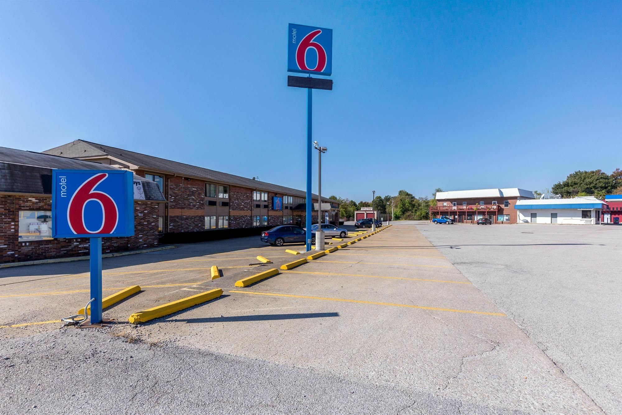 Hotel 6-troy, Il 4*